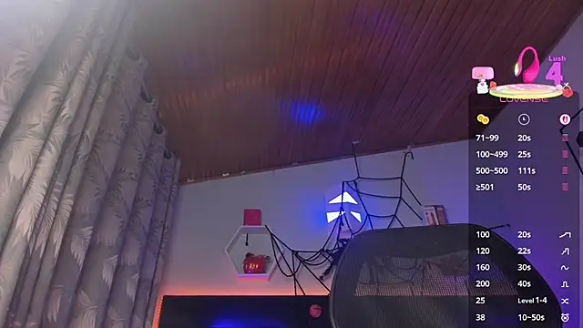 Snapshot of tyler_jones_ chatting on October 25, 4:20 am tyler jones online show from October 25, 4:20 am