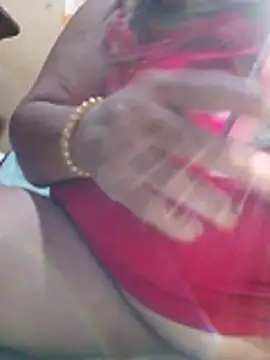 Huge mama69 online show from July 4, 9:10 pm