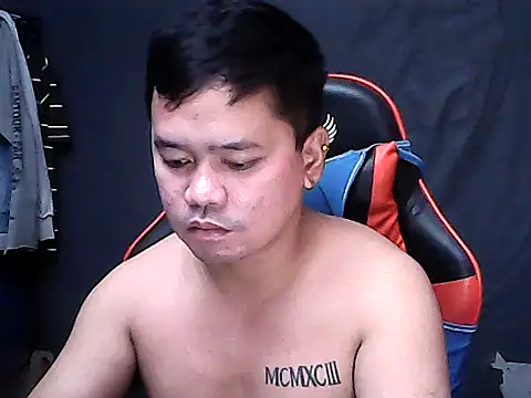 Snapshot of sweet_sexyasian69 chatting on May 11, 8:17 pm sweet sexyasian69 online show from May 11, 8:17 pm