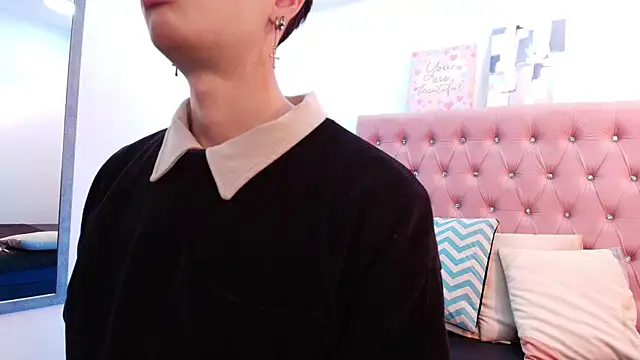 OzorioDany online show from December 20, 3:35 am