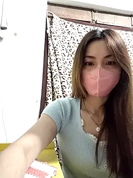 Snapshot of Baby-ladysweet20 chatting on October 23, 9:46 pm Baby-ladysweet20 online show from October 23, 9:46 pm