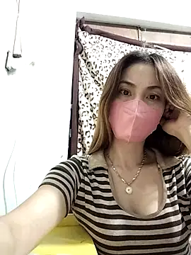 Snapshot of Baby-ladysweet20 chatting on November 5, 10:37 am Baby-ladysweet20 online show from November 5, 10:37 am