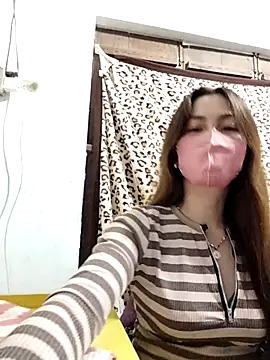 Snapshot of Baby-ladysweet20 chatting on December 14, 10:20 am Baby-ladysweet20 online show from December 14, 10:20 am