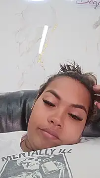 Snapshot of EmilyDuran_ chatting on July 8, 1:59 pm EmilyDuran online show from July 8, 1:59 pm