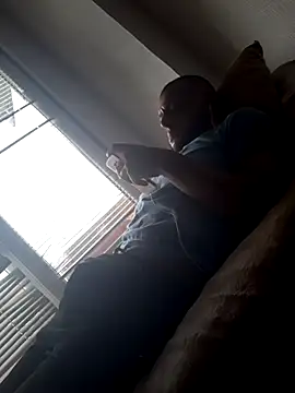 Snapshot of milenski74 chatting on September 12, 7:52 am milenski74 online show from September 12, 7:52 am