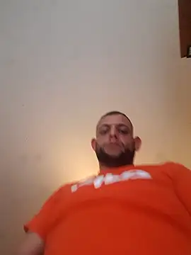 Snapshot of milenski74 chatting on November 19, 8:14 am milenski74 online show from November 19, 8:14 am