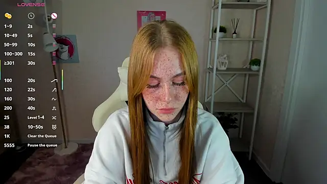 Roxy Sunnny online show from October 5, 9:18 am