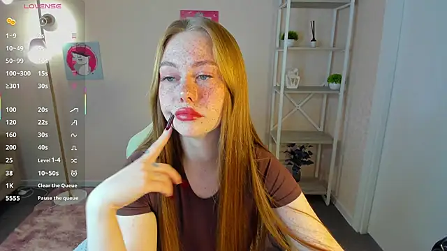 Roxy Sunnny online show from October 7, 9:28 am