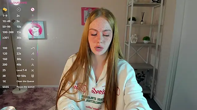 Roxy Sunnny online show from October 13, 9:20 am