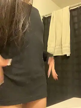 Snapshot of lovinlush chatting on January 6, 6:11 pm lovinlush online show from January 6, 6:11 pm