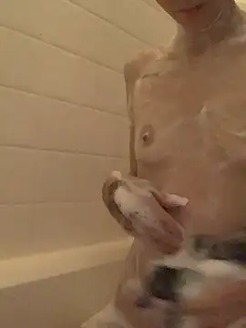 Snapshot of lovinlush chatting on March 13, 6:09 am lovinlush online show from March 13, 6:09 am