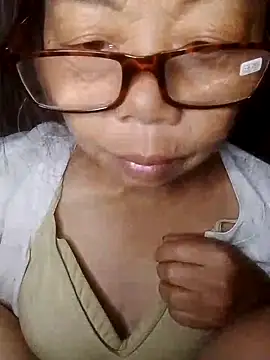 Snapshot of VangLe73 chatting on September 25, 6:00 pm VangLe73 online show from September 25, 6:00 pm