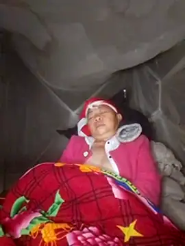 Snapshot of VangLe73 chatting on November 5, 4:07 pm VangLe73 online show from November 5, 4:07 pm