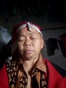 Snapshot of VangLe73 chatting on November 18, 9:58 am VangLe73 online show from November 18, 9:58 am