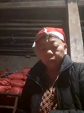 Snapshot of VangLe73 chatting on November 23, 8:08 pm VangLe73 online show from November 23, 8:08 pm