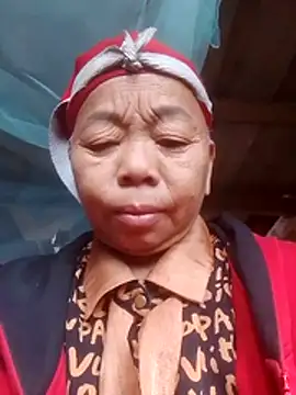 Snapshot of VangLe73 chatting on November 28, 6:05 am VangLe73 online show from November 28, 6:05 am