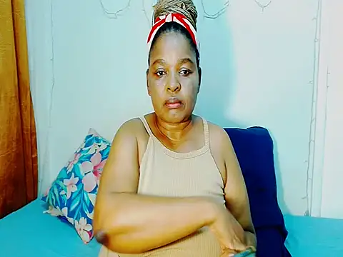 Snapshot of Love-Racheal75 chatting on November 26, 3:18 am Love-Racheal75 online show from November 26, 3:18 am