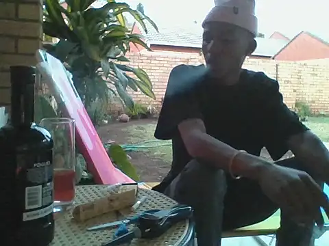 Snapshot of bhutimjongeni chatting on September 20, 4:08 pm bhutimjongeni online show from September 20, 4:08 pm