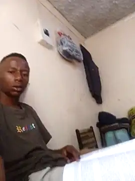 Snapshot of bhutimjongeni chatting on February 24, 10:57 am bhutimjongeni online show from February 24, 10:57 am