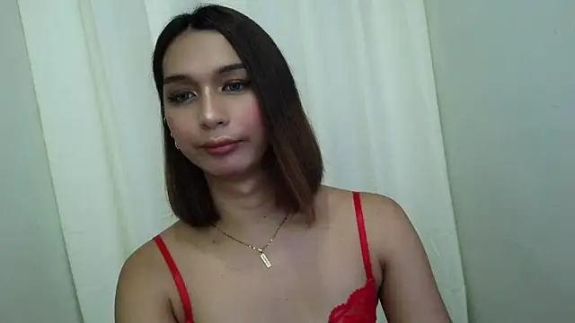 Snapshot of Sophia_Trans chatting on April 7, 8:42 pm Sophia Trans online show from April 7, 8:42 pm