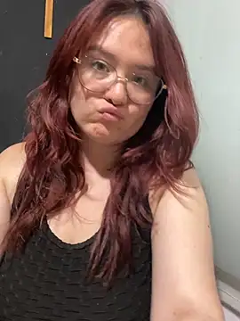 Snapshot of AliaMiller_ chatting on July 5, 4:36 pm AliaMiller online show from July 5, 4:36 pm