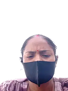 Snapshot of sakshi5533 chatting on June 16, 2:47 am sakshi5533 online show from June 16, 2:47 am