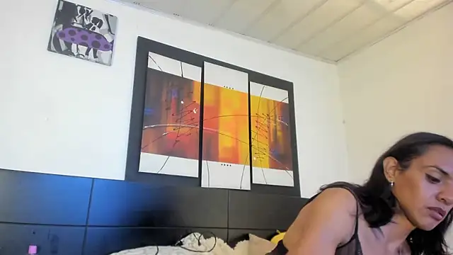 MeganRhyder online show from June 12, 6:51 pm