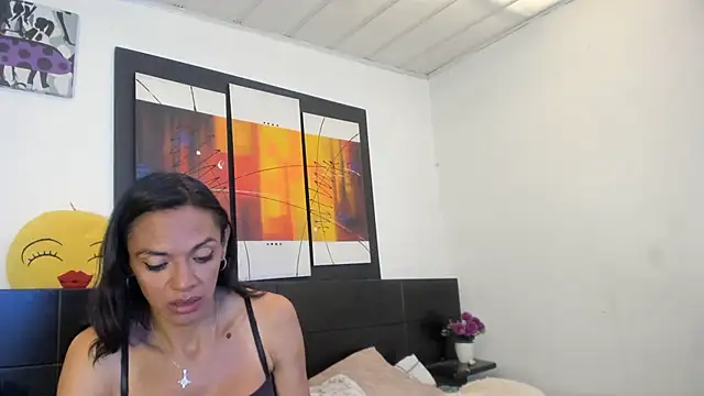MeganRhyder online show from June 24, 4:17 pm