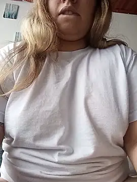 Snapshot of SUSY__06 chatting on July 17, 2:45 pm SUSY 06 online show from July 17, 2:45 pm