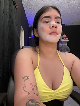 Snapshot of alhaana_ chatting on July 4, 9:54 pm alhaana online show from July 4, 9:54 pm