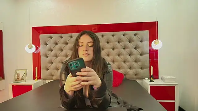 Snapshot of BrithaniKy chatting on November 12, 7:57 pm BrithaniKy online show from November 12, 7:57 pm