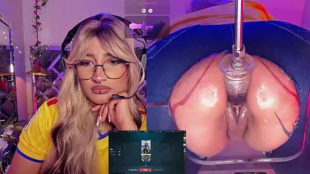 Snapshot of AriaNova_ chatting on July 28, 3:32 pm AriaNova online show from July 28, 3:32 pm