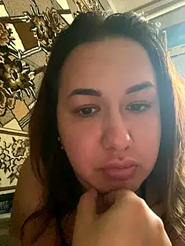 Snapshot of MelissaWeorau chatting on September 9, 9:42 am MelissaWeorau online show from September 9, 9:42 am