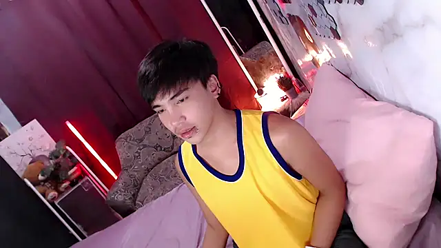 Snapshot of xblack_clover chatting on October 2, 3:08 pm xblack clover online show from October 2, 3:08 pm