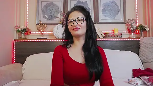 HellenDesire online show from February 13, 4:11 am