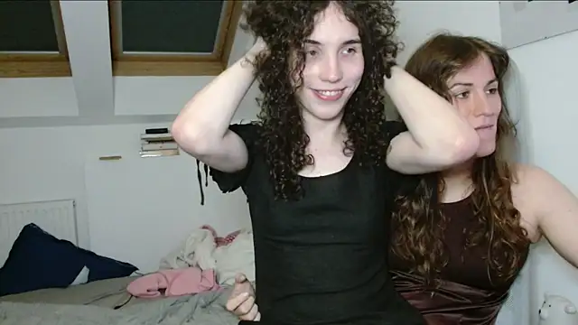 Snapshot of tsbubbles760 chatting on October 7, 8:06 pm tsbubbles760 online show from October 7, 8:06 pm