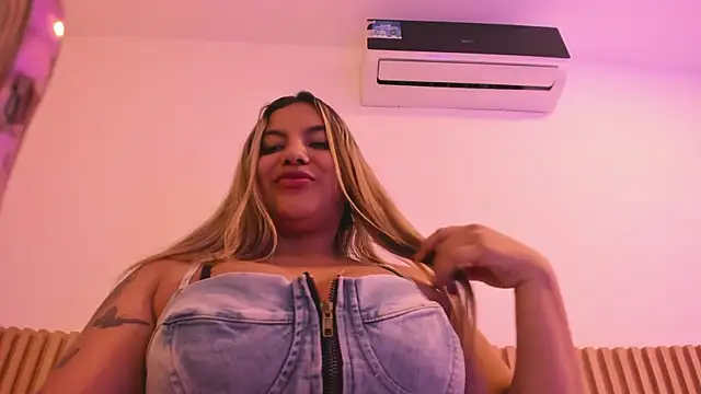 OliviaSweett online show from May 8, 6:13 pm