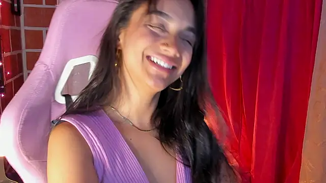 MelanyOconner online show from February 17, 4:13 pm