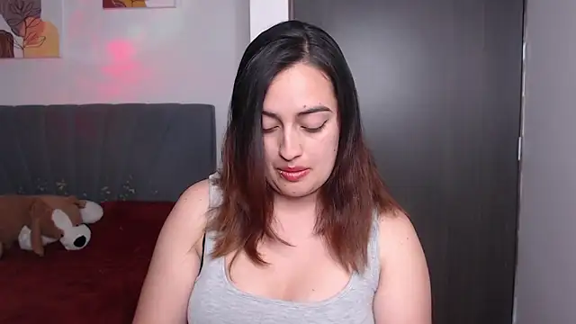 Snapshot of Meggan_n chatting on October 25, 3:25 am Meggan n online show from October 25, 3:25 am