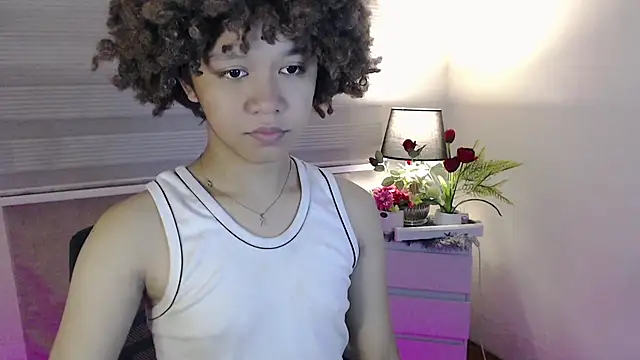 Snapshot of 9INCHESHARDCOCK chatting on December 15, 6:17 am 9INCHESHARDCOCK online show from December 15, 6:17 am