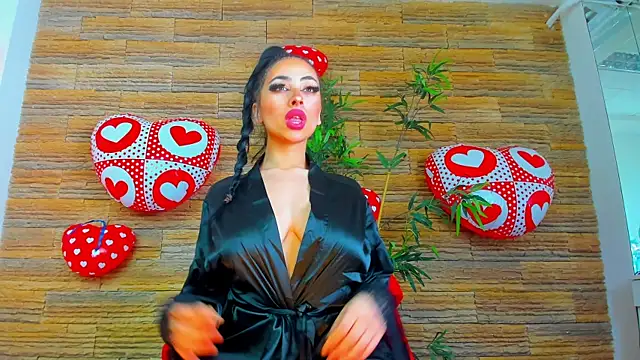 Cupcake Izzy online show from February 12, 5:46 am