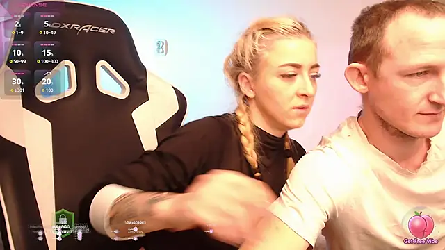 Snapshot of space_danger chatting on November 11, 7:52 am space danger online show from November 11, 7:52 am