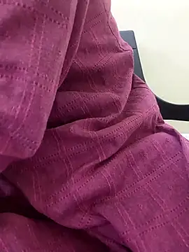 Snapshot of Alia-00 chatting on October 9, 4:10 am Alia-00 online show from October 9, 4:10 am