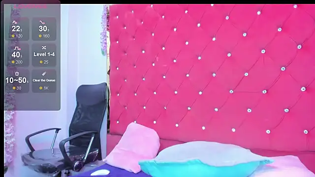 Miaa Davis  online show from March 18, 2:37 am