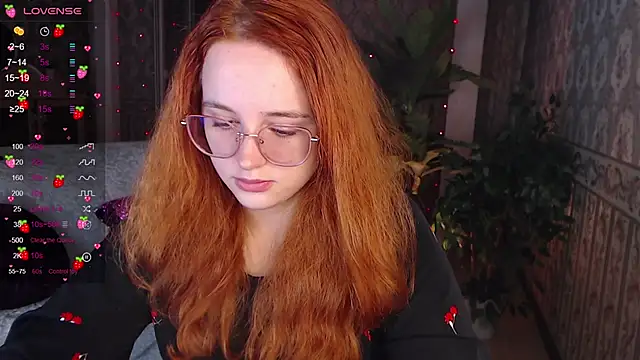 LunaSweet18 online show from October 16, 11:33 am