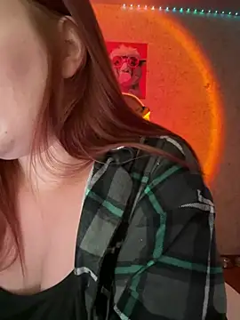 Snapshot of Sweet_lollipop25 chatting on July 4, 9:21 pm Sweet lollipop25 online show from July 4, 9:21 pm