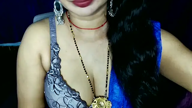 Snapshot of QUEEN_SAKHI- chatting on June 15, 6:10 pm QUEEN SAKHI- online show from June 15, 6:10 pm