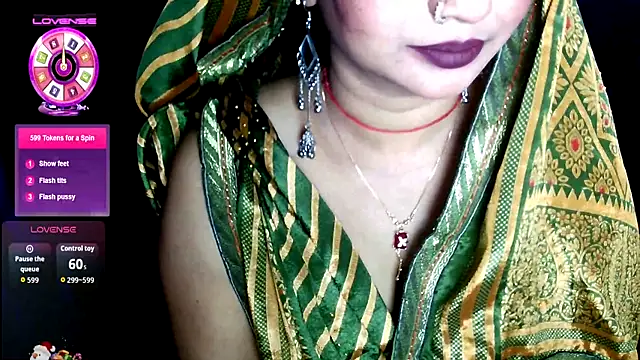 Snapshot of QUEEN_SAKHI- chatting on July 11, 4:53 pm QUEEN SAKHI- online show from July 11, 4:53 pm