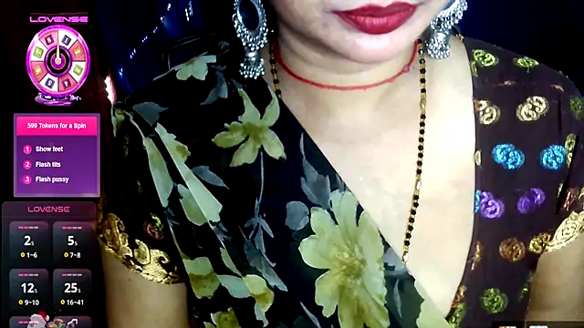 Snapshot of QUEEN_SAKHI- chatting on July 12, 5:59 pm QUEEN SAKHI- online show from July 12, 5:59 pm