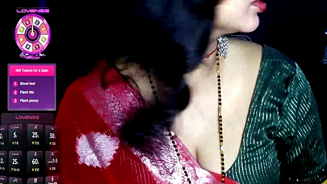 Snapshot of QUEEN_SAKHI- chatting on July 15, 6:18 am QUEEN SAKHI- online show from July 15, 6:18 am